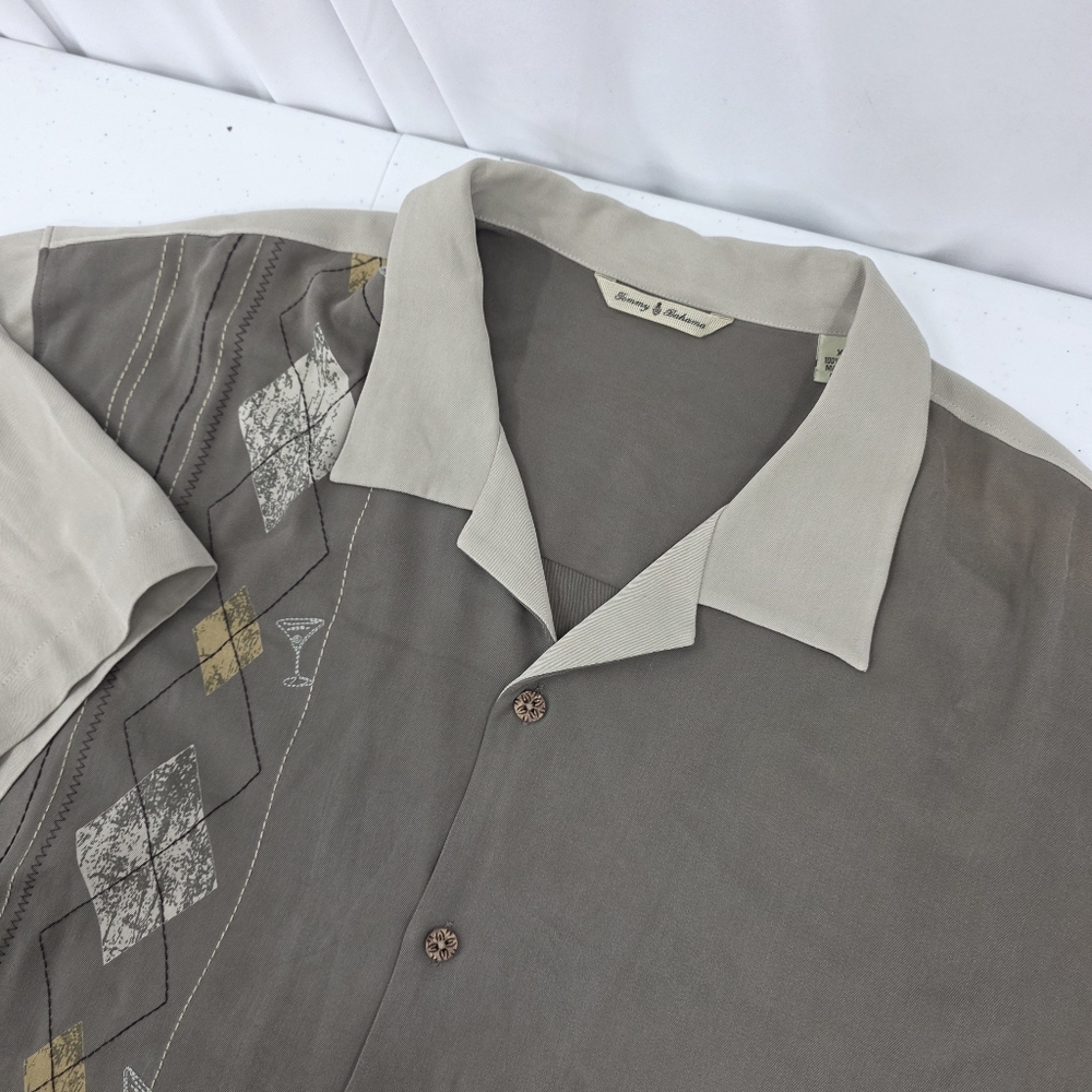 Tommy Bahama 100% Silk Short Sleeve Brown Tan Martini Argyle Art Design Size XL.
